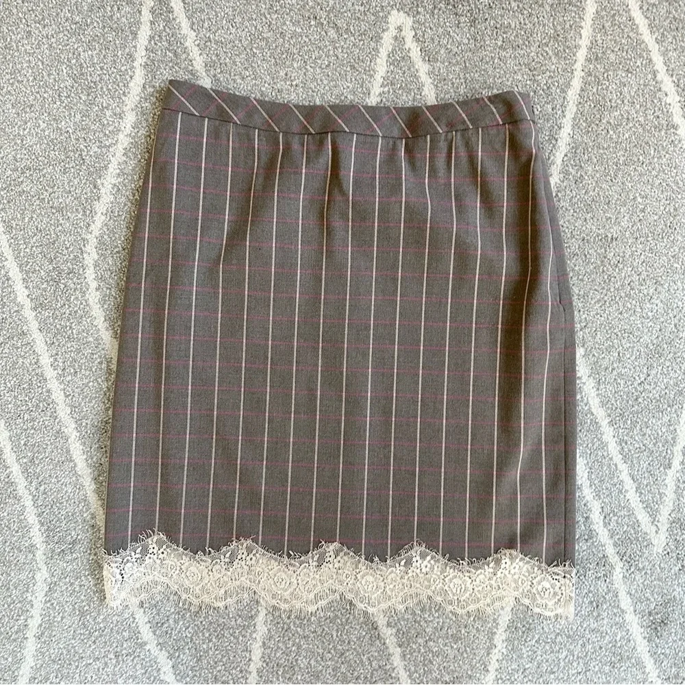 Chelsea28 Gray Plaid Pencil Skirt with Lace Hem